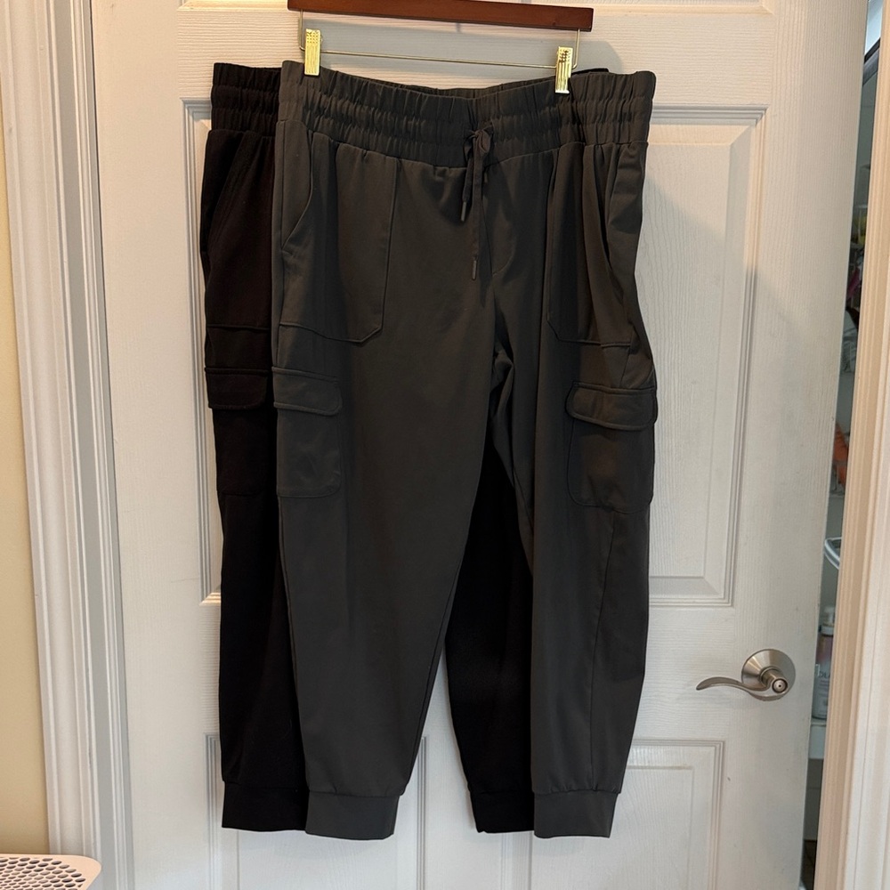 Mondetta Women’sMulti-pocket Joggers: 2 pairs for 1 price
